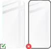 Two phone screen protectors are shown side-by-side, one with a green checkmark and one with a red X. Produktbild-Vorschau