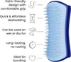 A pet grooming brush with descriptive text and icons highlighting its features. Podgląd zdjęcia produktu