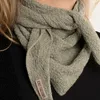 Knit Factory Yuna Mini Dreiecksschal - Urban Green - 125x35 Produktbild-Vorschau 3