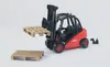 Bruder 02511 Linde Gabelstapler H30D mit 2 Paletten Produktbild-Vorschau 14