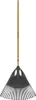 A Fiskars leaf rake against a white background. Náhľad obrázku produktu