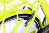 A close-up view of the rear wheel and brake mechanism of a bright green bicycle. Produktbild-Vorschau