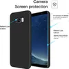 A black phone case is shown next to a smartphone, with text highlighting features. Produktbild-Vorschau