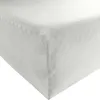 A close-up view of a white fitted sheet, showing the corner seam. Produktbild-Vorschau
