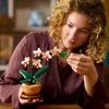 LEGO Botanicals Mini-Orchidee - Bauset für Erwachsene - Produktbild-Vorschau 2