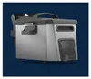 A DeLonghi deep fryer is shown against a solid blue background. Náhled obrázku produktu
