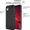 A black phone case is shown next to a smartphone, with text highlighting its features. Produktbild-Vorschau
