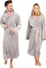 A man and a woman are shown wearing gray bathrobes. Produktbild-Vorschau