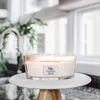 Bougie en teck blanc Woodwick Voir les images du produit 17