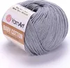 A ball of grey yarn with a label. Produktbild-Vorschau