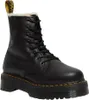 A studio shot of a single black boot. Anteprima dell’immagine prodotto