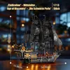 Set di costruzioni a tema pirata con luci, modello di nave Anteprima dell’immagine prodotto 2
