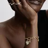 Charm PANDORA ME clé doré 764339C01 Voir les images du produit 5