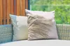 MuchoWow® Outdoor Kissen - Natur Straußenfeder auf einem Produktbild-Vorschau 3