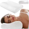 A woman is sleeping on a white orthopedic pillow. Produktbild-Vorschau