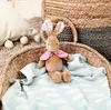 Lapin Flopsy en peluche arc-en-ciel avec longues oreilles Voir les images du produit 2