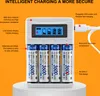 A battery charger with four AA batteries inserted, with text overlays describing its features. Podgląd zdjęcia produktu