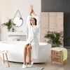 Relaxdays Košík na bielizeň so sedadlom, orechové drevo, Náhľad obrázku produktu 3