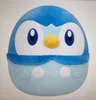 A plush toy of the Pokémon character Piplup is shown against a white background. Voir les images du produit