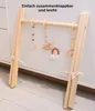 Ladanas Spielbogen Baby Holz inkl. 5 Spielzeugen – Stabiler Produktbild-Vorschau 2