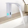 Bateria łazienkowa Bateria umywalkowa Automatyczna bateria Podgląd zdjęcia produktu 2