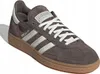 A close-up studio shot of a single Adidas Handball Spezial sneaker. Voir les images du produit