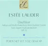 The image shows the packaging of Estée Lauder DayWear Advanced Multi-Protection Anti-Oxidant Creme. Voir les images du produit