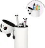 A panda-shaped pencil case is shown open, with pens inside. A circular inset shows more pens in a container. Anteprima dell’immagine prodotto