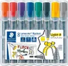 A set of Staedtler Lumocolor flipchart markers in various colors, displayed in their packaging with illustrative graphics and text. Voir les images du produit