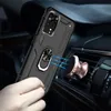 A hand holding a phone case with a ring holder, which is magnetically attached to a car air vent mount. Produktbild-Vorschau