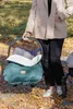 Ecru Plüsch & Green Velvet Fußsack für Autositz und Produktbild-Vorschau 2