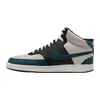 A side view of a Nike Court Vision Mid NN sneaker. Anteprima dell’immagine prodotto