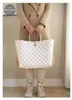Handed By Shopper Motif Pale Grey With White Pattern Produktbild-Vorschau 2