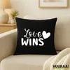 Huuraa Kissenbezug Love wins Herz 40x40cm Black Baumwolle Produktbild-Vorschau 2