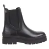 A studio shot of a single black Chelsea boot. Anteprima dell’immagine prodotto