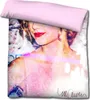 A close-up of a duvet cover featuring a stylized image of a woman's face and upper body. Podgląd zdjęcia produktu
