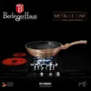 A rose gold frying pan is shown on a stovetop with glowing electric burners. Voir les images du produit