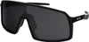 Product shot of Oakley sunglasses on a white background. Náhled obrázku produktu