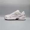 New Balance U740WM2 Weiß mit Silber Metallic und Reflexion Produktbild-Vorschau 17