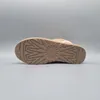 UGG Lowmel Sand - Baskets femme, taille 42 Voir les images du produit 11