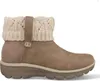 A single taupe boot with a cream knitted cuff is shown against a white background. Voir les images du produit