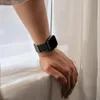 Strap-it Apple Watch Armband Milanese (Schwarz) Produktbild-Vorschau 11