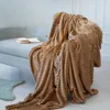 Coperta marrone a righe in rilievo 200x220 cm a scacchiera Anteprima dell’immagine prodotto 6