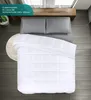 Utopia Couette légère 240 x 260 cm en microfibre blanche Voir les images du produit 2