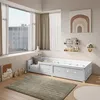 A child's bedroom with a Montessori-style bed, rug, and wall decorations. Voir les images du produit