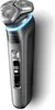 A close-up studio shot of a Philips electric shaver. Podgląd zdjęcia produktu
