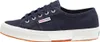 A side view of a navy blue Superga sneaker with a white sole and orange outsole. Produktbild-Vorschau