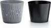 Two plant pots, one gray with a textured pattern and one black, are shown side-by-side on a white background. Voir les images du produit