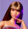 Barbie Signature Barbie Looks 23 - Curvy, Mini robe rose Voir les images du produit 17