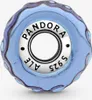Close-up of a Pandora charm. Anteprima dell’immagine prodotto